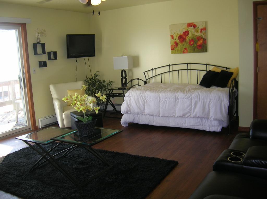 Camp Inn Lodge Oscoda Rom bilde