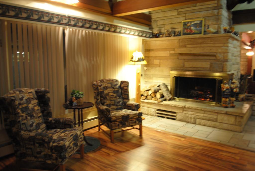 Camp Inn Lodge Oscoda Eksteriør bilde