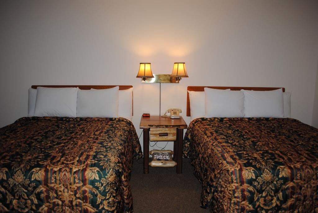 Camp Inn Lodge Oscoda Eksteriør bilde