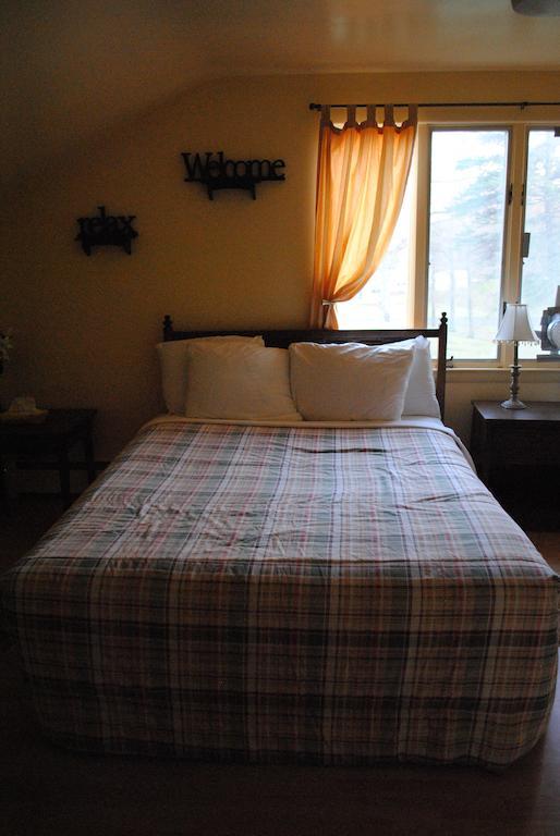 Camp Inn Lodge Oscoda Rom bilde